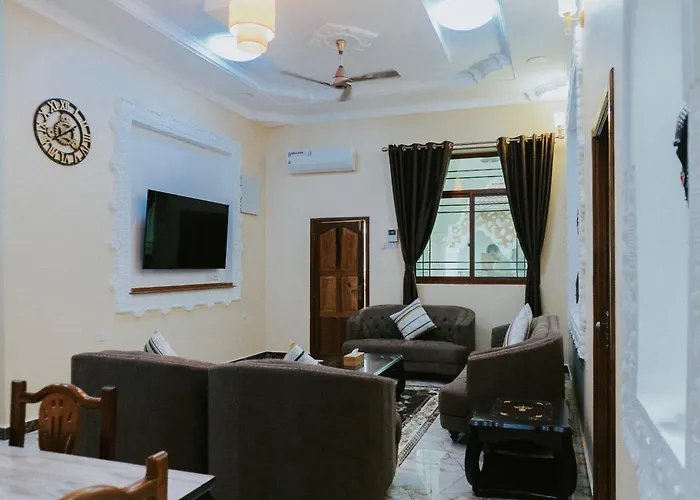 Sunny Palms Beach Bungalows