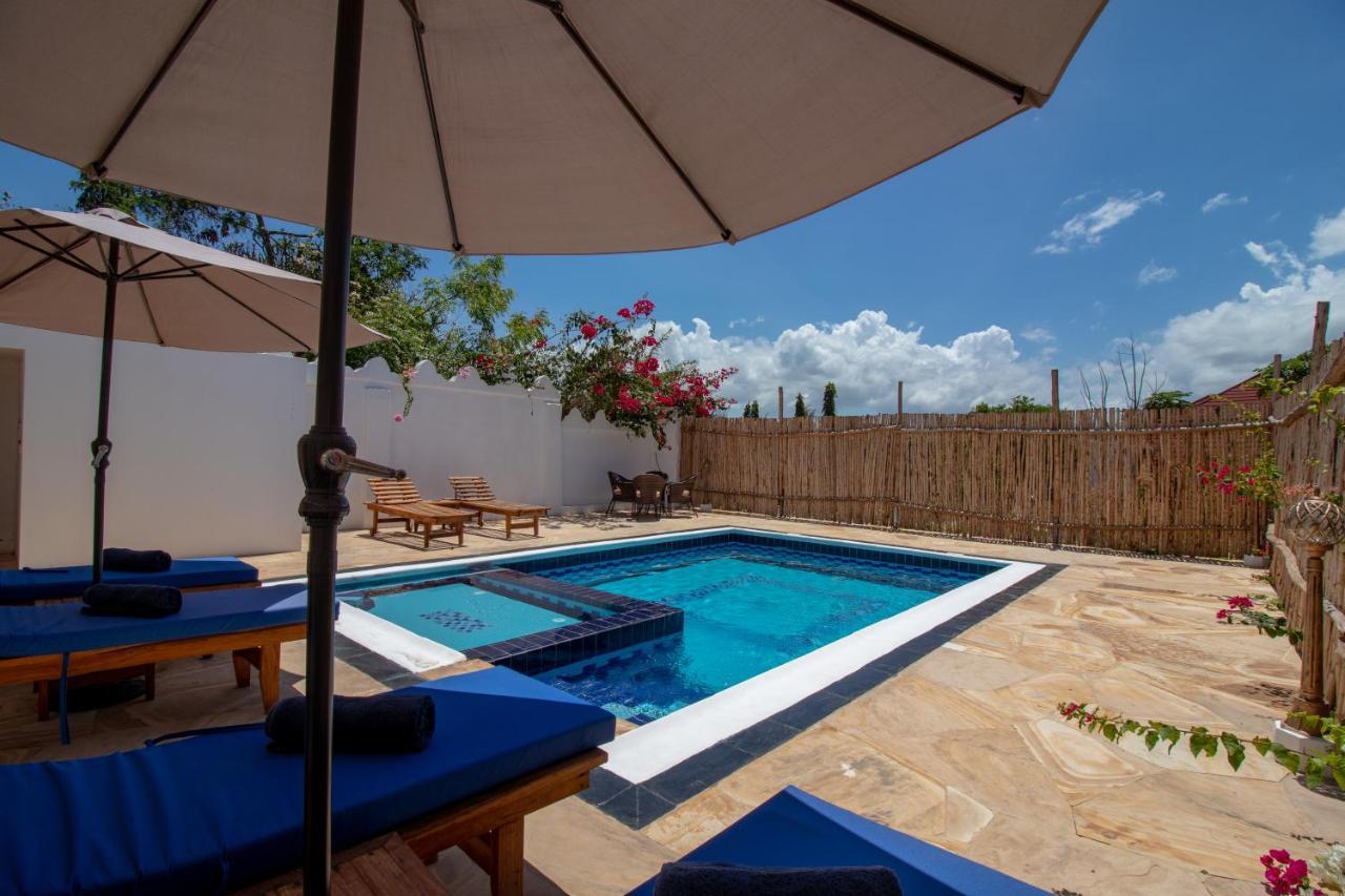 Sunny Palms 4* Uroa
